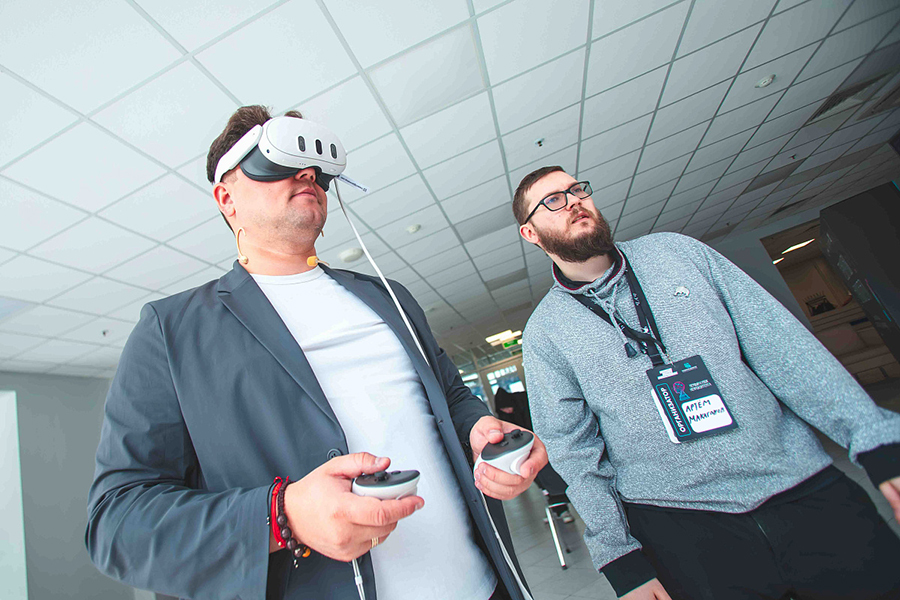 В Калининграде провели соревнования по созданию ИИ-контента (фото)