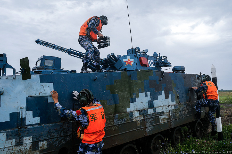 Море стрельб: как команды пяти стран в «Гонке преследования» соревновались