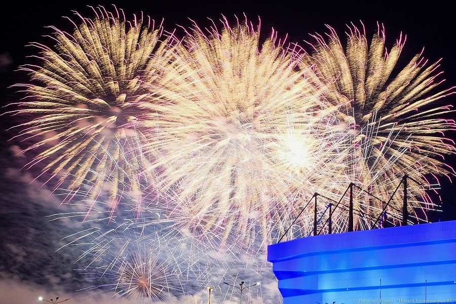 В Калининграде стартовал чемпионат фейерверков. Показываем, как это было (фото)