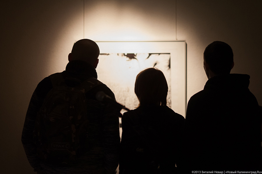 «Точка „0“»: фотохудожники Калининграда о выставке «Белый» в Немецко-русском доме