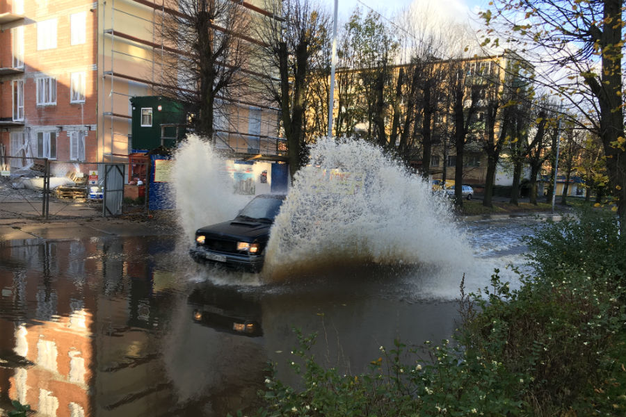 Водители сообщают о новом направлении движения на Дзержинского-Космодемьянской-Черниговской