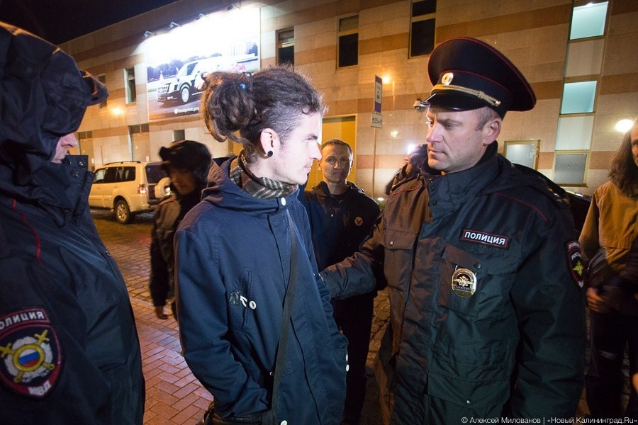 MIL_8990.jpg MIL_8990.jpg