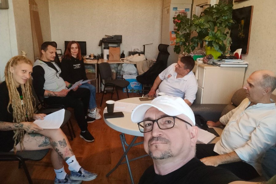 актеры во время репетиции.jpg актеры во время репетиции.jpg