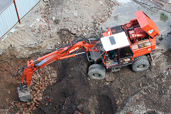 excavator_2.jpg