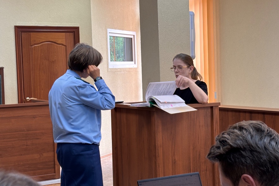 гособвинтель и Светлана Ттитова.jpg
