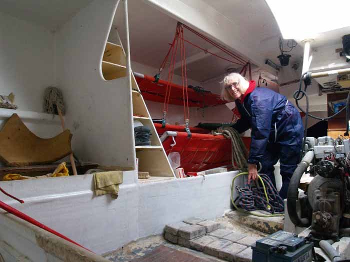 Во время подготовки яхты «Благодарность-1» к гоночному сезону.