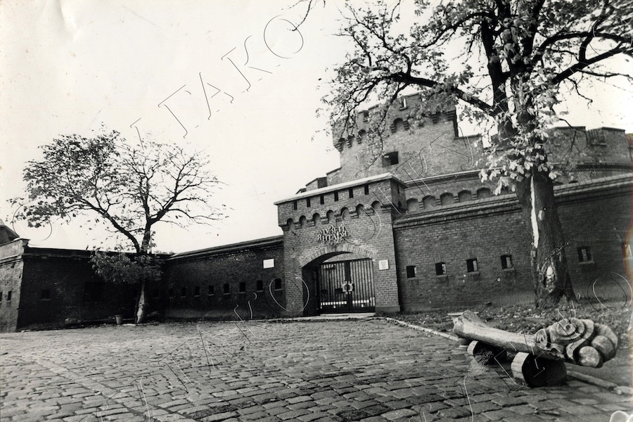 Музей Янтаря .jpg Музей Янтаря .jpg