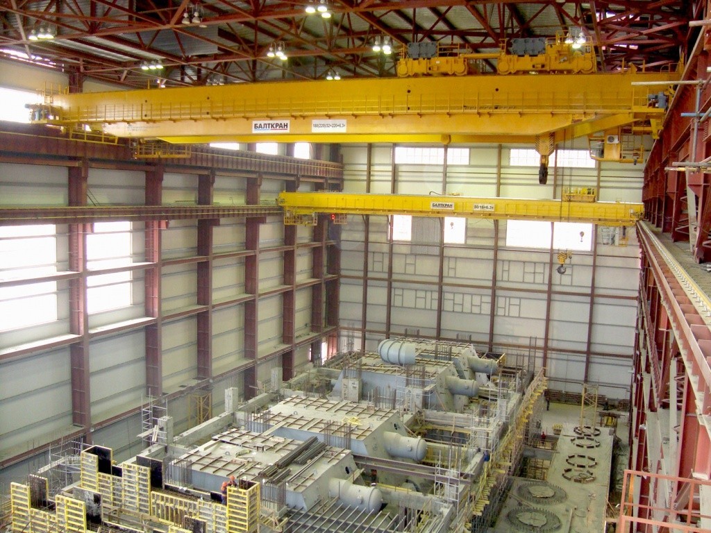 фото 1 -Мостовые краны грузоподъемностью 500 т, 50 т и 15 т, работающие на разных уровнях с системой против столкновений грузов. Нововоронежская АЭС..jpg
