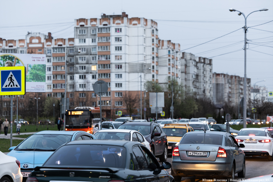 2024.03 сельма, парковка, машины, автомобили, пробки 04.JPG