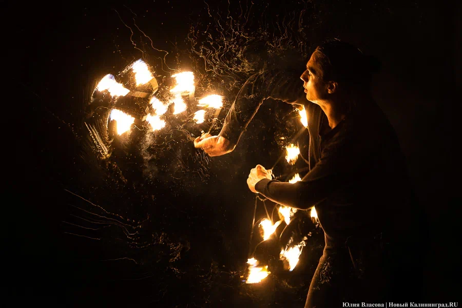 2023.05 музейная ночь, огненное шоу (11).jpg