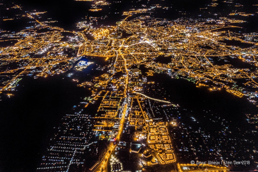 Ночной Калининград с высоты 5 км. Фото: Денис Штейн